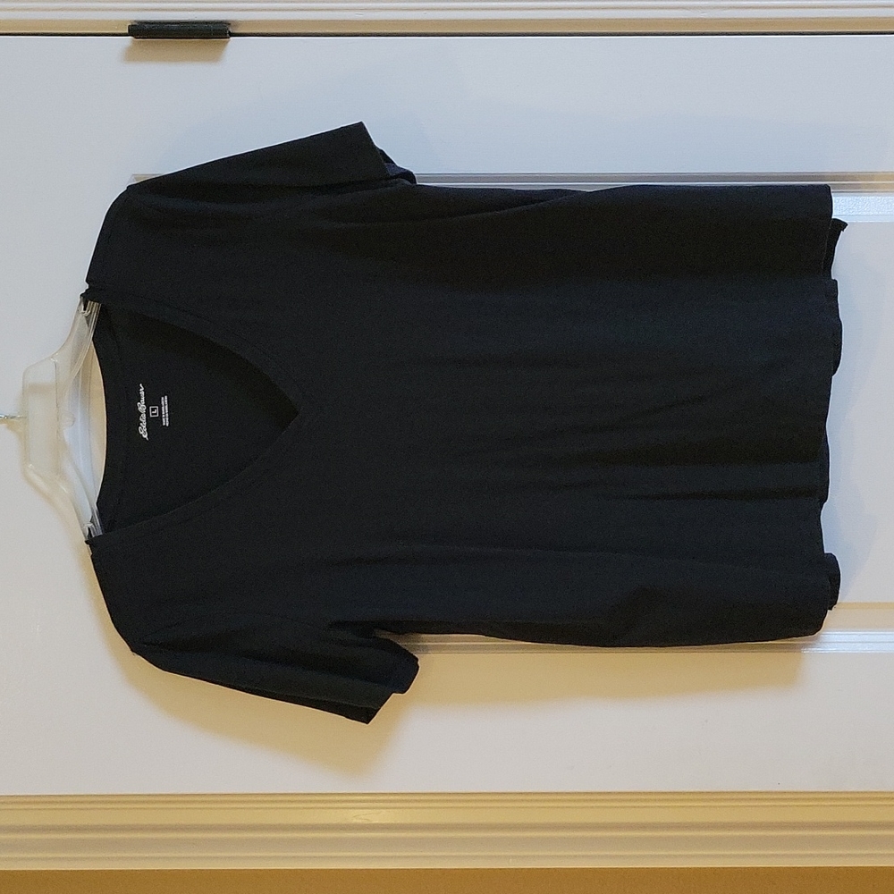 Women's V-neck t-shirts